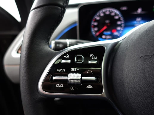 Mercedes-Benz EQC - Afbeelding 18 van 30