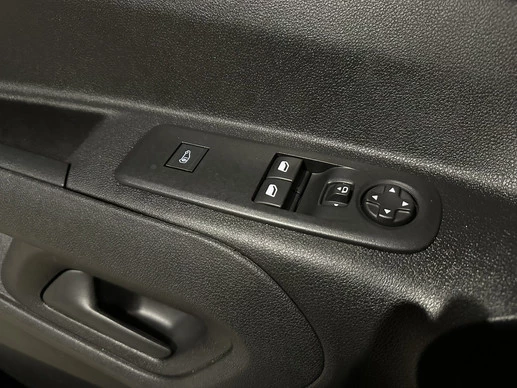 Peugeot Partner - Afbeelding 18 van 21