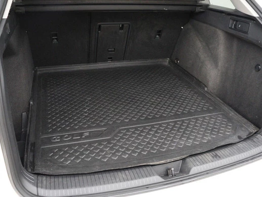 Volkswagen Golf - Afbeelding 13 van 30