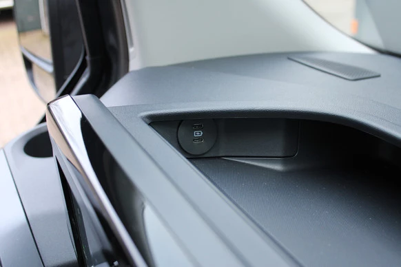 Ford Tourneo Custom - Afbeelding 28 van 30