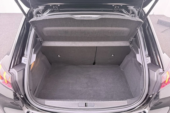 Peugeot e-208 - Afbeelding 13 van 30