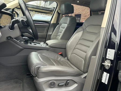 Volkswagen Touareg - Afbeelding 13 van 29