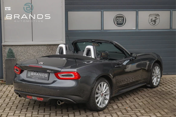 Fiat 124 Spider - Afbeelding 2 van 28