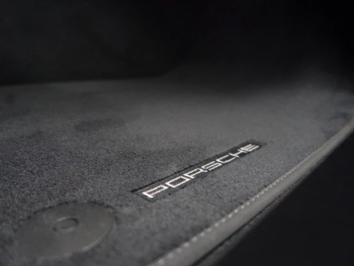 Porsche Taycan - Afbeelding 29 van 30