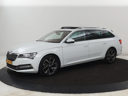 Škoda Superb - Afbeelding 1 van 30