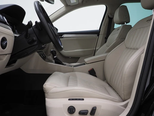 Škoda Superb - Afbeelding 17 van 30