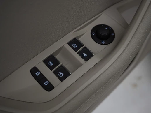 Škoda Superb - Afbeelding 19 van 30