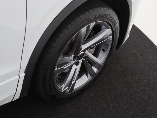 Volkswagen Tiguan - Afbeelding 13 van 30