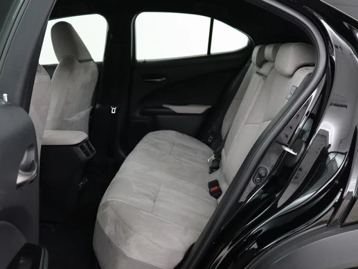 Lexus UX - Afbeelding 7 van 30