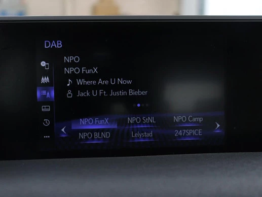 Lexus UX - Afbeelding 18 van 30