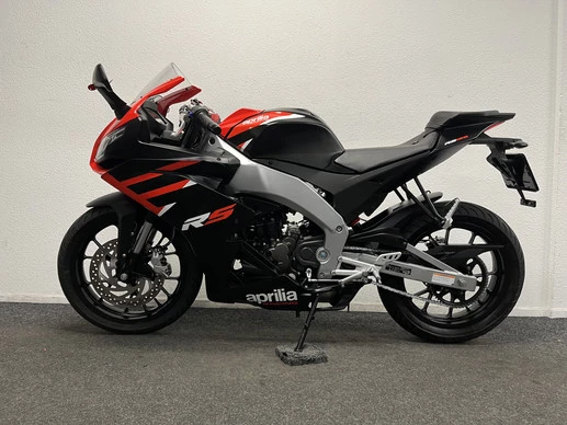Aprilia RS 125 - Afbeelding 13 van 22