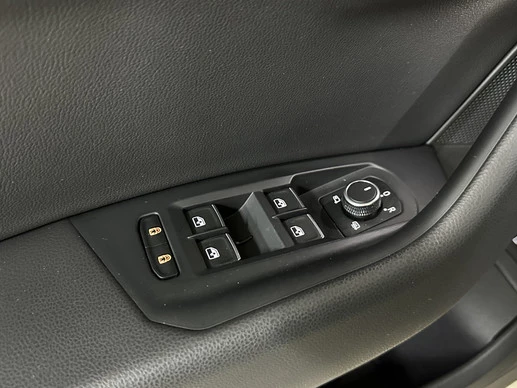 Volkswagen Touareg - Afbeelding 9 van 30