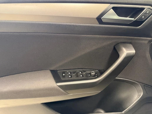 Volkswagen T-Roc - Afbeelding 23 van 26