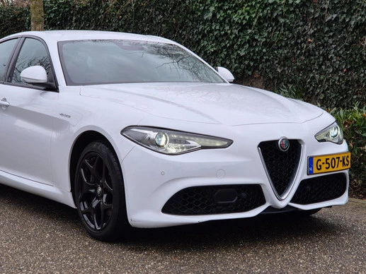 Alfa Romeo Giulia - Afbeelding 3 van 27