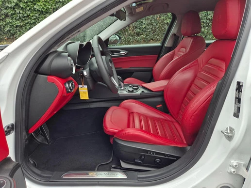 Alfa Romeo Giulia - Afbeelding 17 van 27