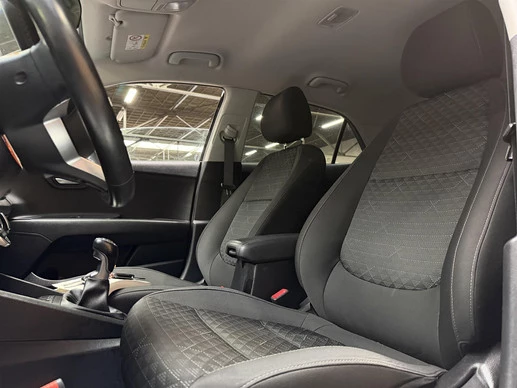 Kia Rio - Afbeelding 11 van 30