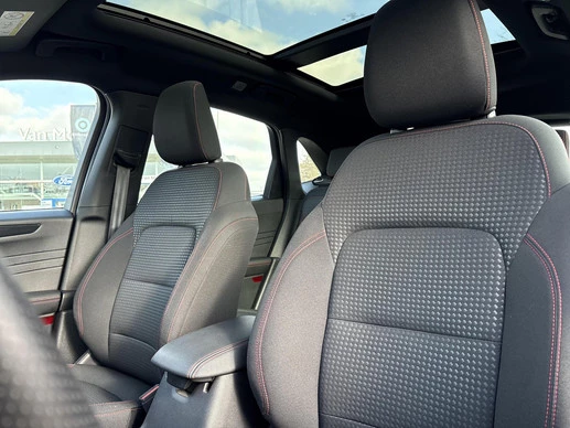 Ford Kuga - Afbeelding 10 van 20