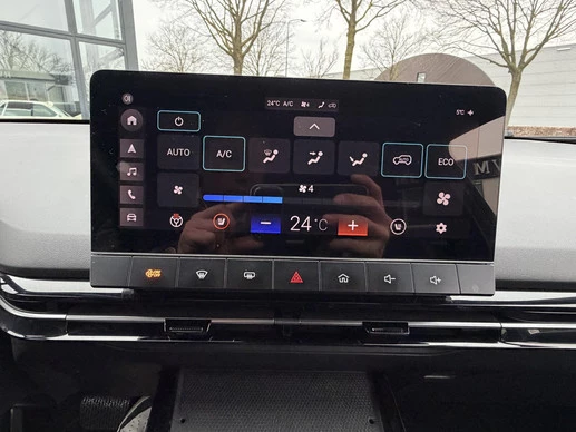 MG MG4 - Afbeelding 17 van 19