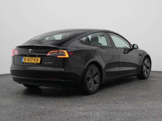 Tesla Model 3 - Afbeelding 7 van 30