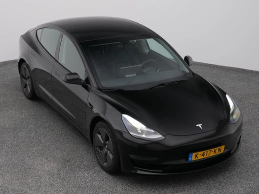 Tesla Model 3 - Afbeelding 25 van 30