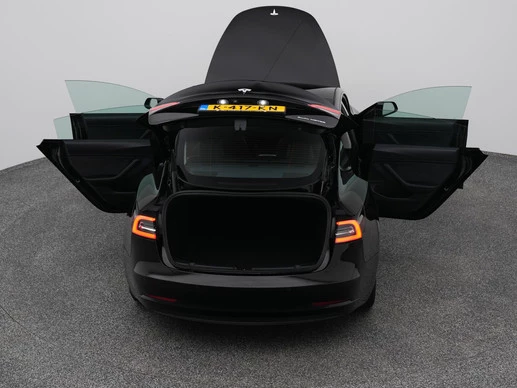 Tesla Model 3 - Afbeelding 30 van 30