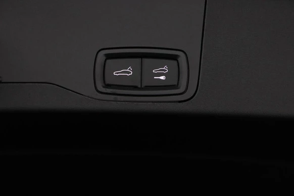 Porsche Taycan - Afbeelding 23 van 30