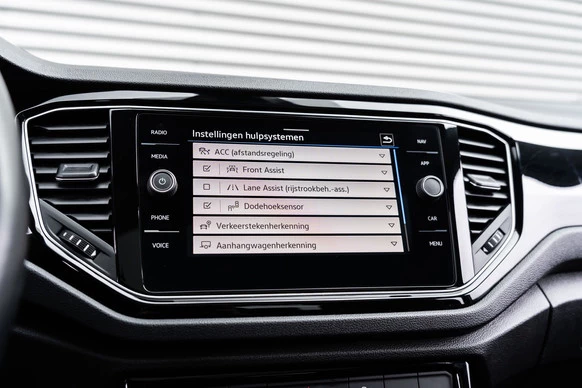 Volkswagen T-Roc - Afbeelding 20 van 30