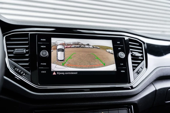 Volkswagen T-Roc - Afbeelding 21 van 30