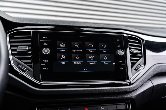 Volkswagen T-Roc - Afbeelding 24 van 30