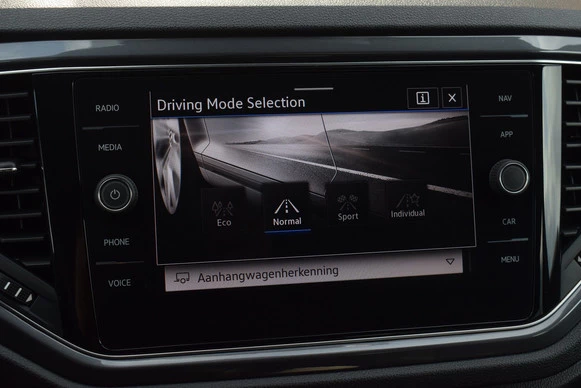 Volkswagen T-Roc - Afbeelding 19 van 30