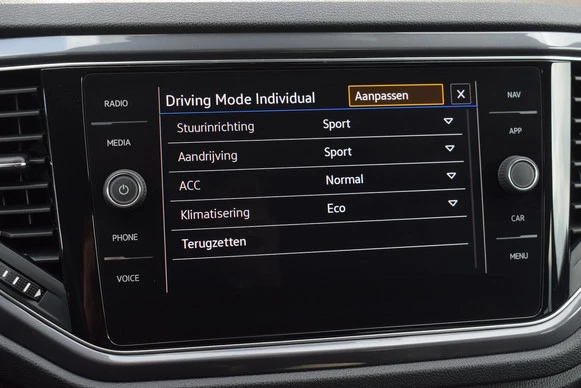 Volkswagen T-Roc - Afbeelding 20 van 30