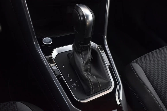 Volkswagen T-Roc - Afbeelding 23 van 30