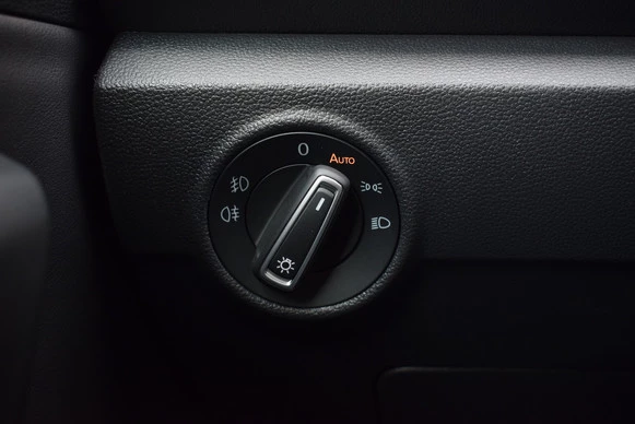 Volkswagen T-Roc - Afbeelding 27 van 30