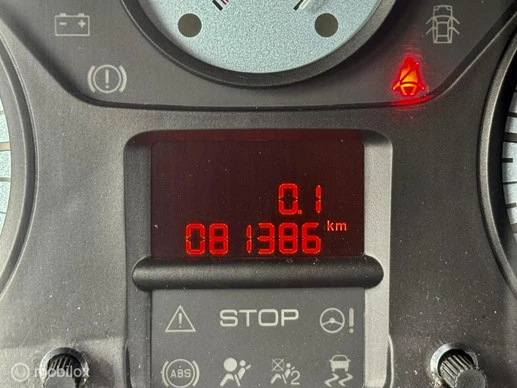 Peugeot Partner - Afbeelding 13 van 19