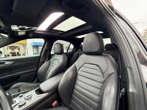 Alfa Romeo Giulia - Afbeelding 18 van 30