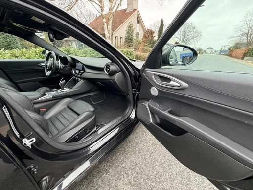 Alfa Romeo Giulia - Afbeelding 29 van 30