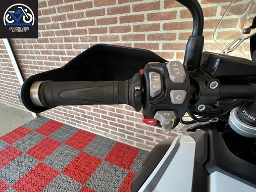 Triumph Tiger - Afbeelding 9 van 25