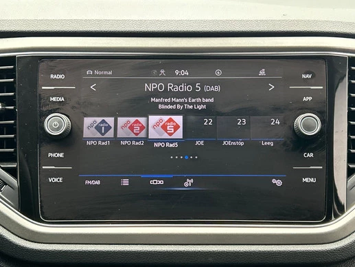 Volkswagen T-Roc - Afbeelding 14 van 30