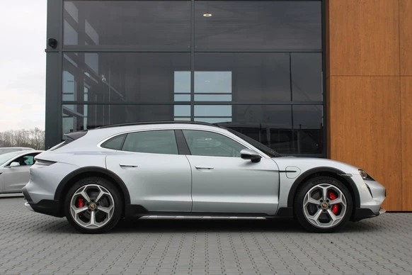 Porsche Taycan - Afbeelding 9 van 30