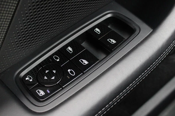 Porsche Taycan - Afbeelding 30 van 30