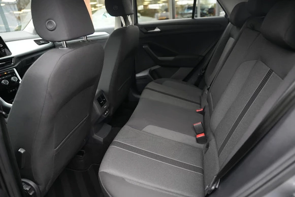Volkswagen T-Roc - Afbeelding 15 van 30