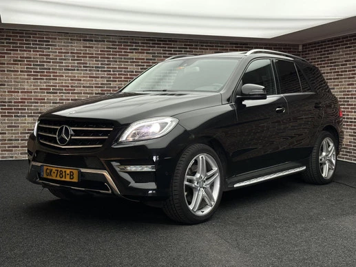 Mercedes-Benz M-Klasse - Afbeelding 1 van 30