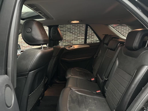 Mercedes-Benz M-Klasse - Afbeelding 18 van 30