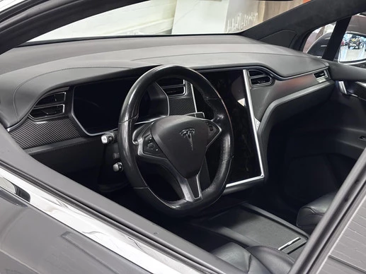 Tesla Model X - Afbeelding 3 van 30