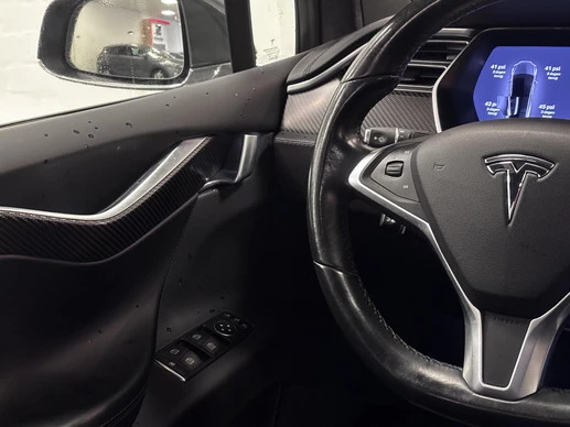Tesla Model X - Afbeelding 5 van 30