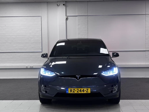 Tesla Model X - Afbeelding 15 van 30