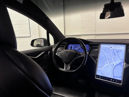 Tesla Model X - Afbeelding 17 van 30