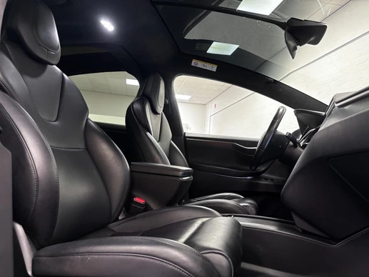 Tesla Model X - Afbeelding 19 van 30