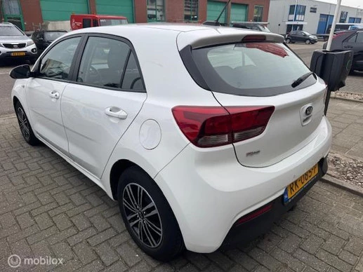 Kia Rio - Afbeelding 2 van 6