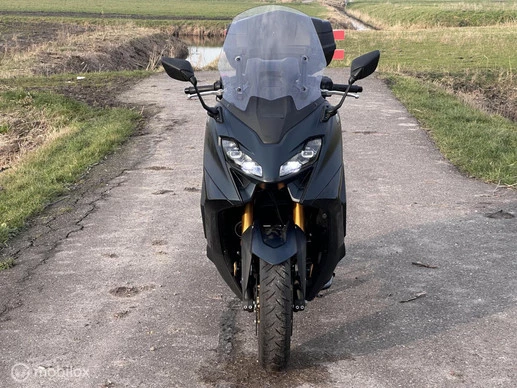 Yamaha T-MAX - Afbeelding 2 van 8